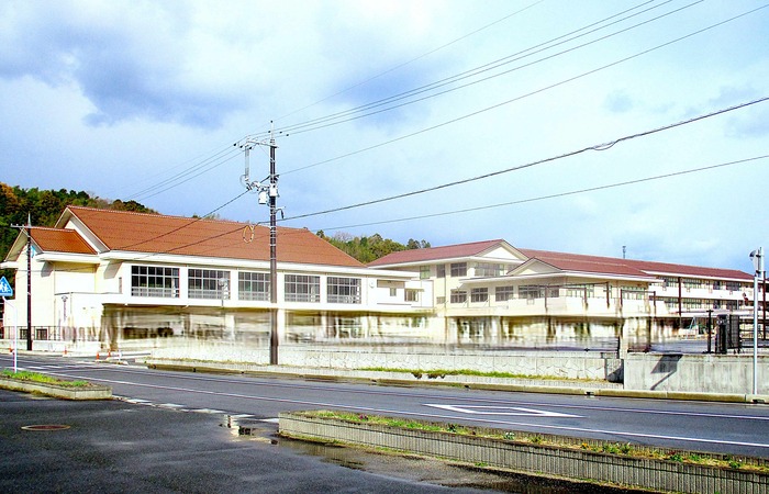 朝陽小学校